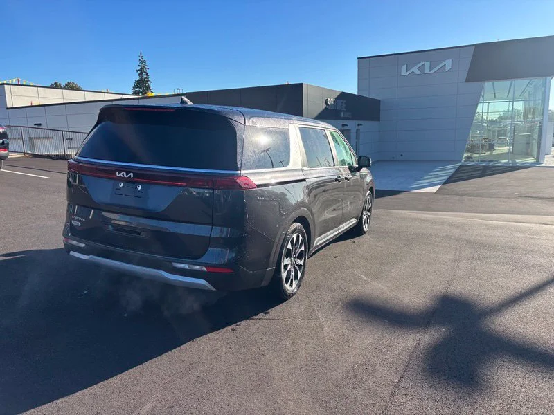Used 2024 Gray Kia EX image 8