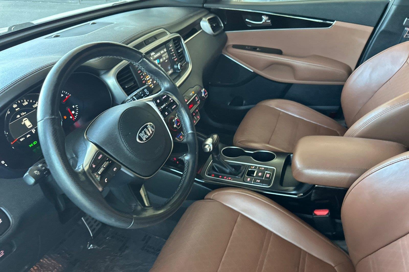 Used 2019 Snow White Pearl Kia SX Limited V6 image 10