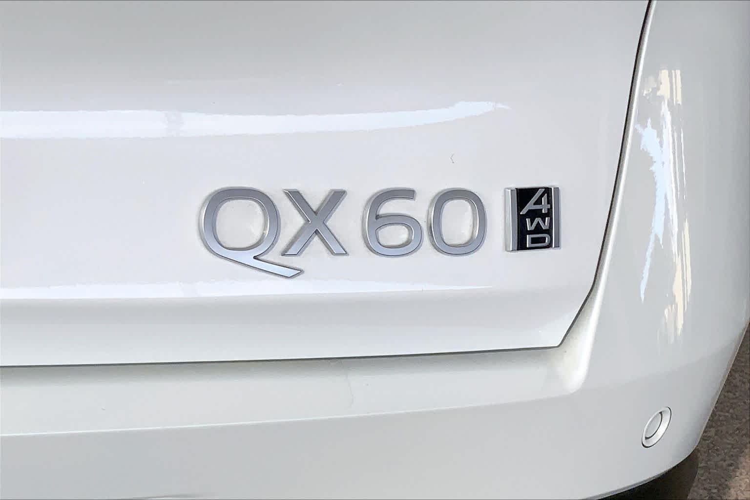 Used 2026 Radiant White INFINITI PURE image 10