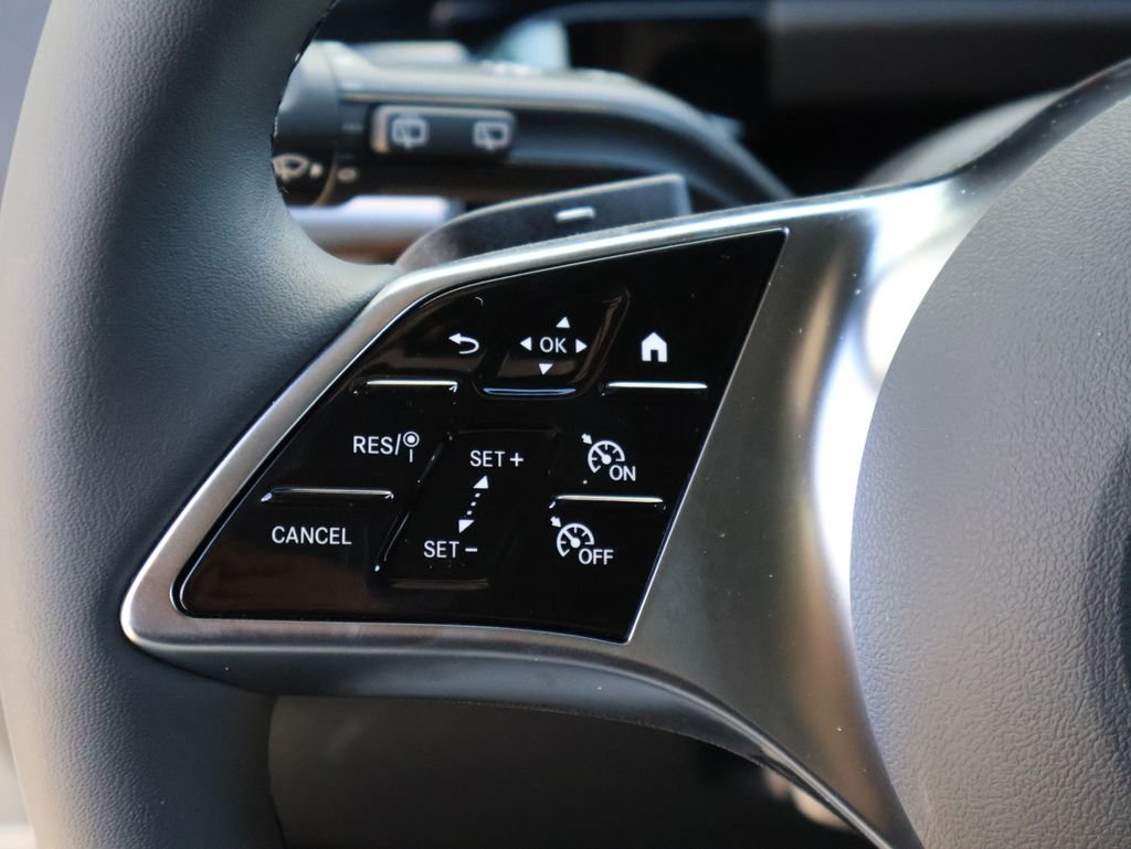 New 2026 Cirrus Silver Metallic Mercedes-Benz GLA 250 image 31