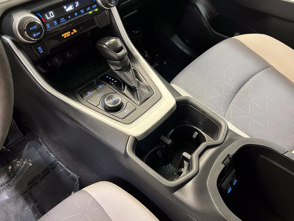 Certified Used 2022 White Toyota XLE image 26