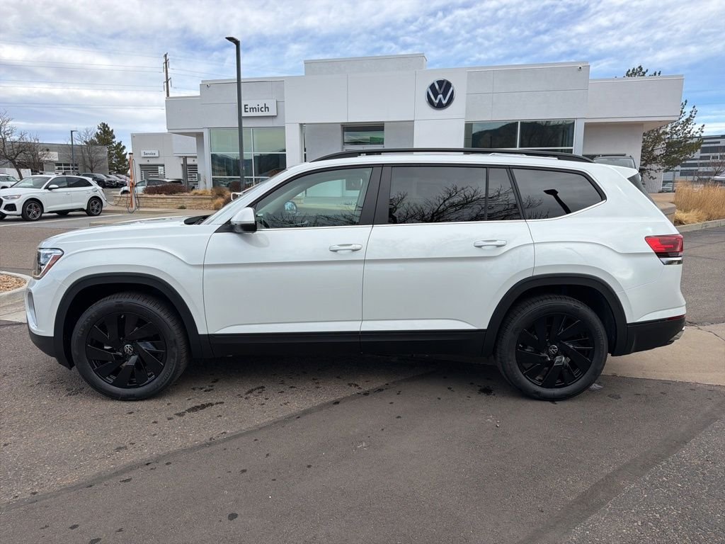 New 2026 Opal White Pearl Volkswagen SE w/Technology image 2