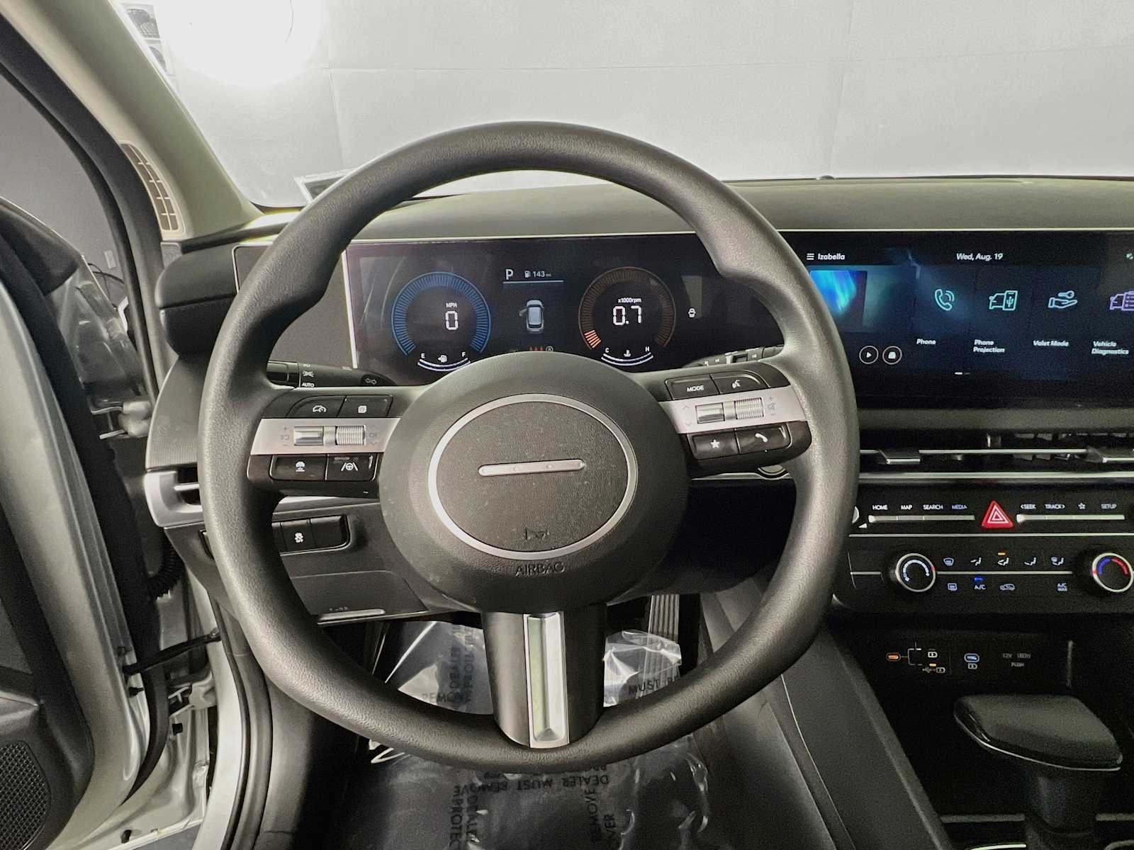 Used 2025 Shimmering Silver Hyundai SE image 11