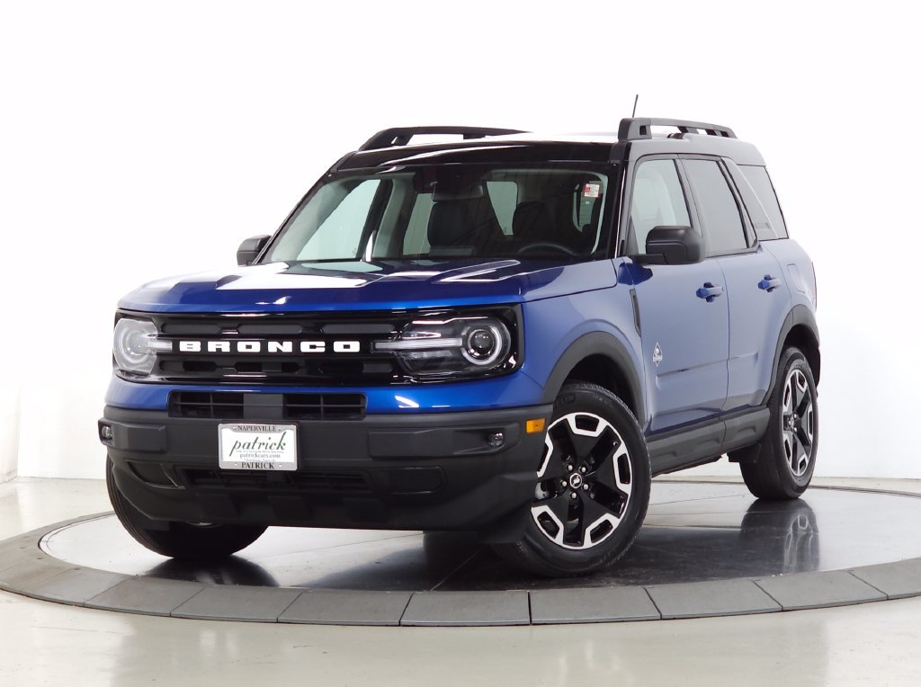 Used 2023 Blue Ford Outer Banks image 1