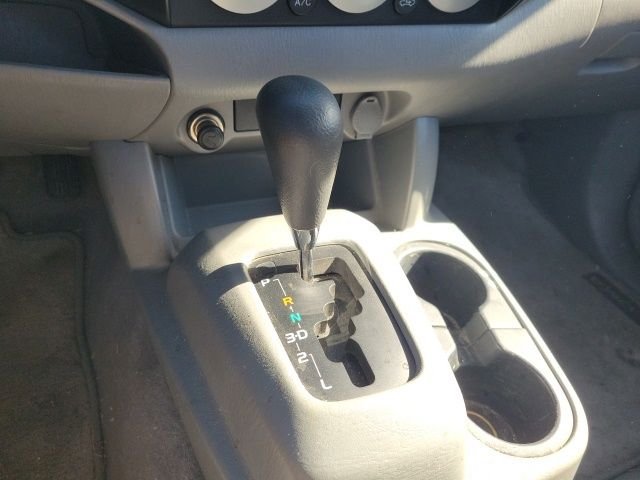 Used 2011 Silver Toyota Base image 4