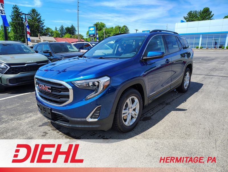 Used 2020 Blue GMC SLE image 1