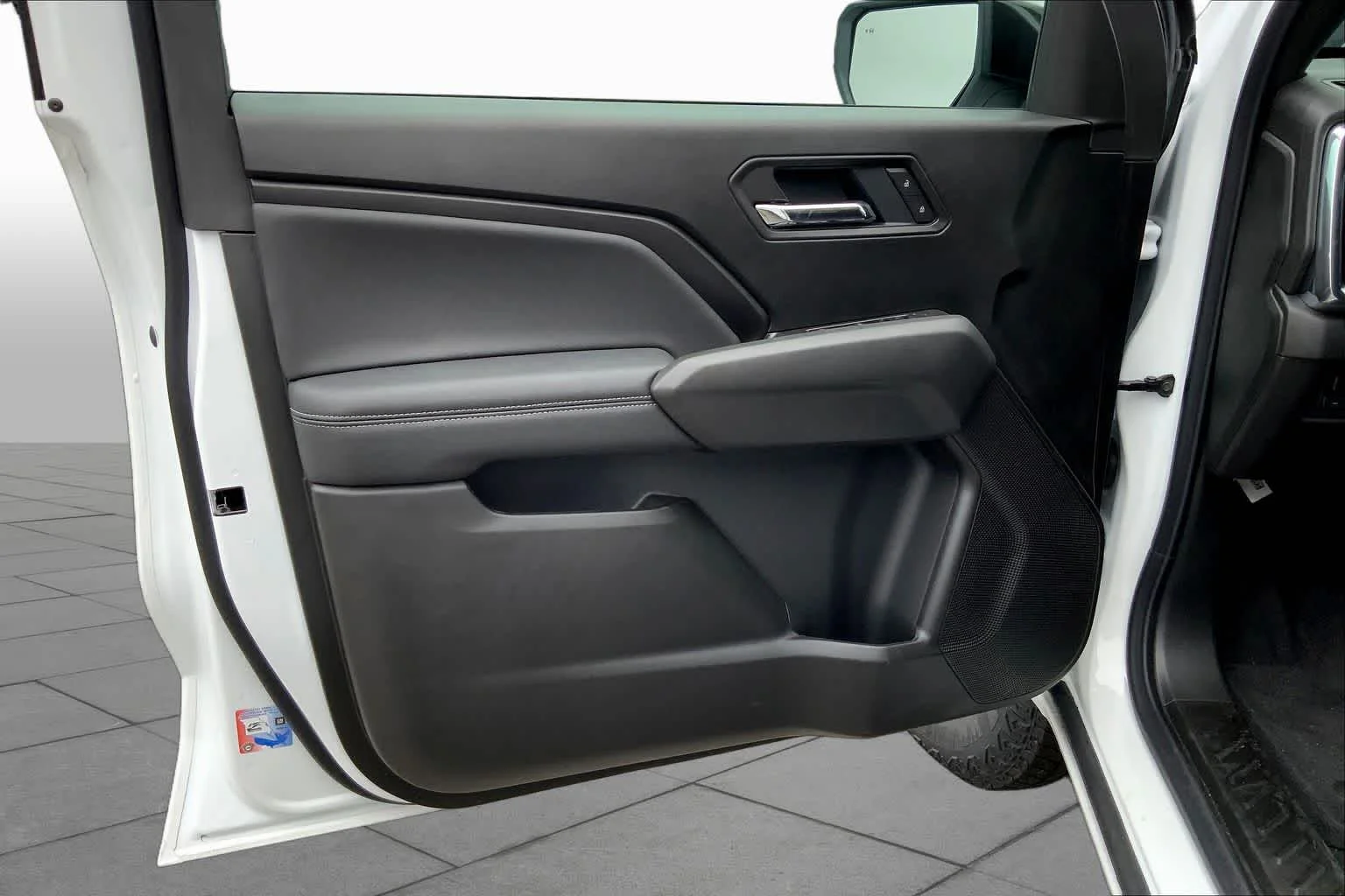 New 2026 Summit White GMC 2WD Elevation image 10