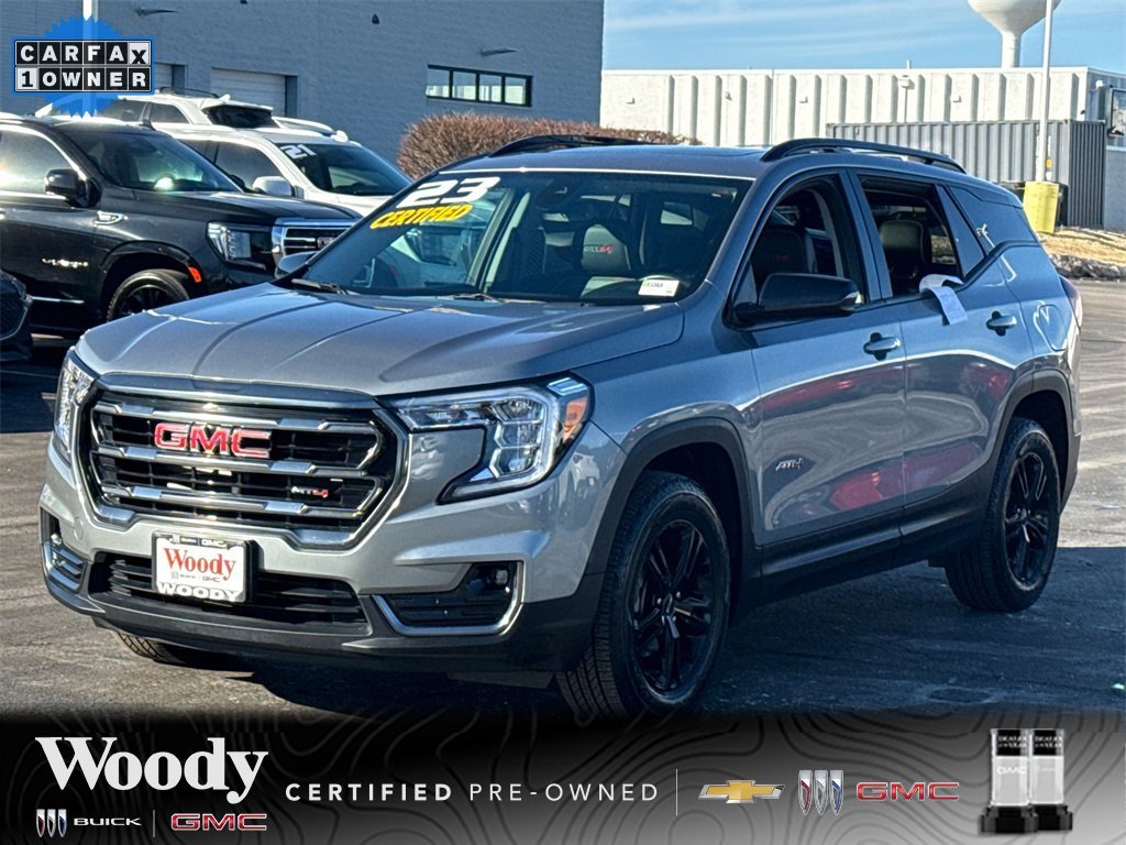 2023 GMC TERRAIN - Image 3