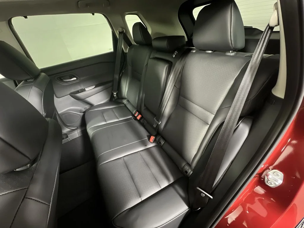 2026 Nissan Rogue SV - Photo 25