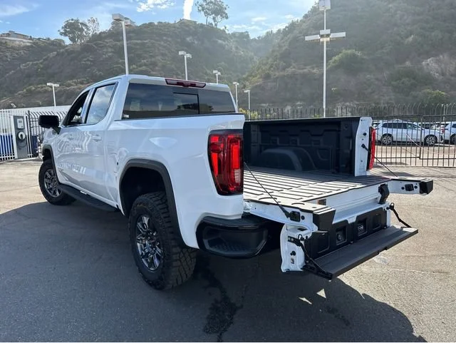 2026 GMC Sierra 1500 AT4X - Photo 32