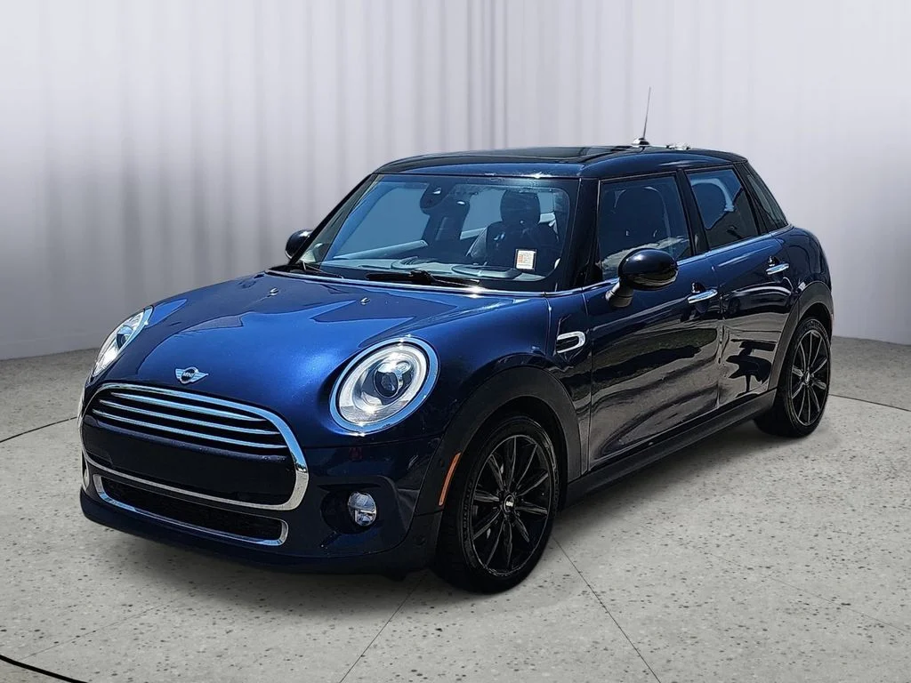 Used 2018 Blue MINI Base image 7