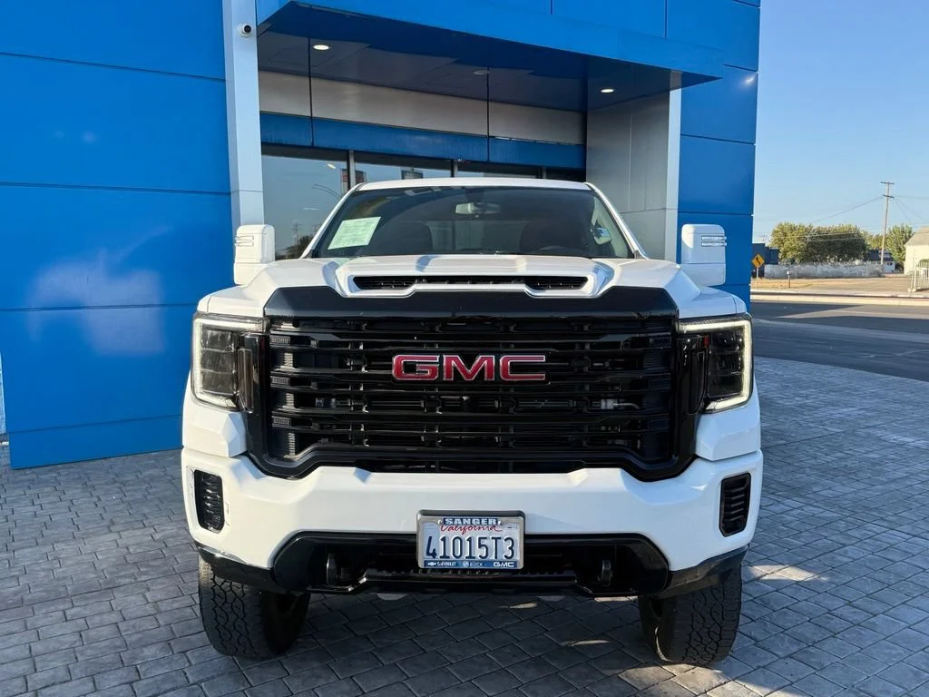 Used 2023 SUMMIT WHITE GMC Pro image 3