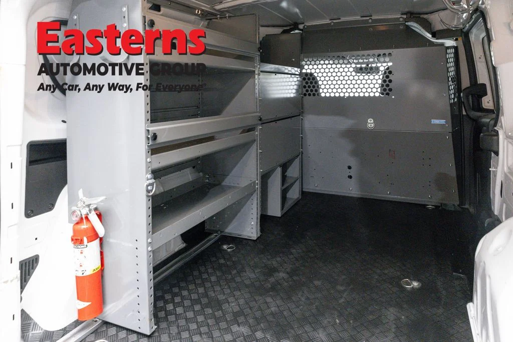 Used 2022 White Ram Base image 22