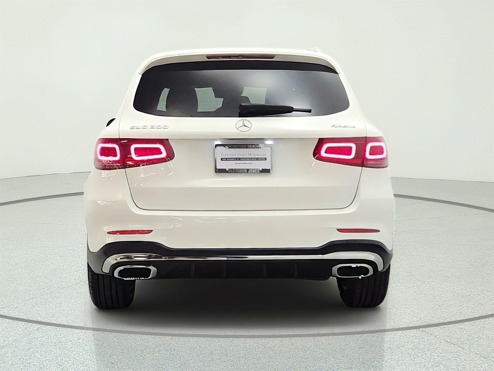 Used 2021 Polar White Mercedes-Benz GLC 300 4MATIC® SUV image 6