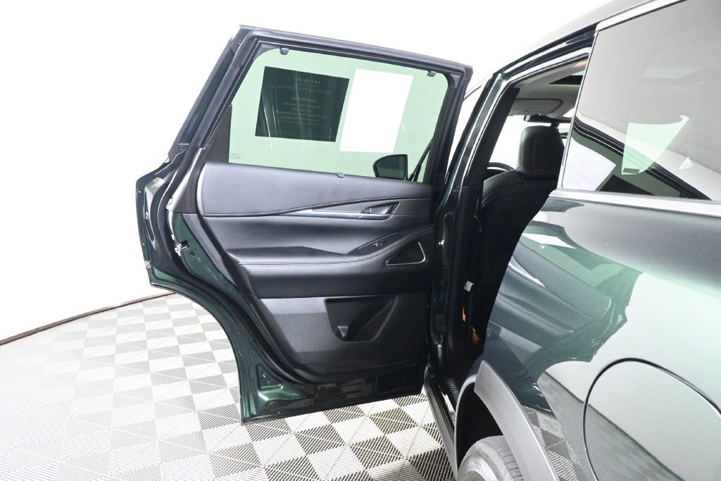 Certified Used 2026  INFINITI LUXE image 34