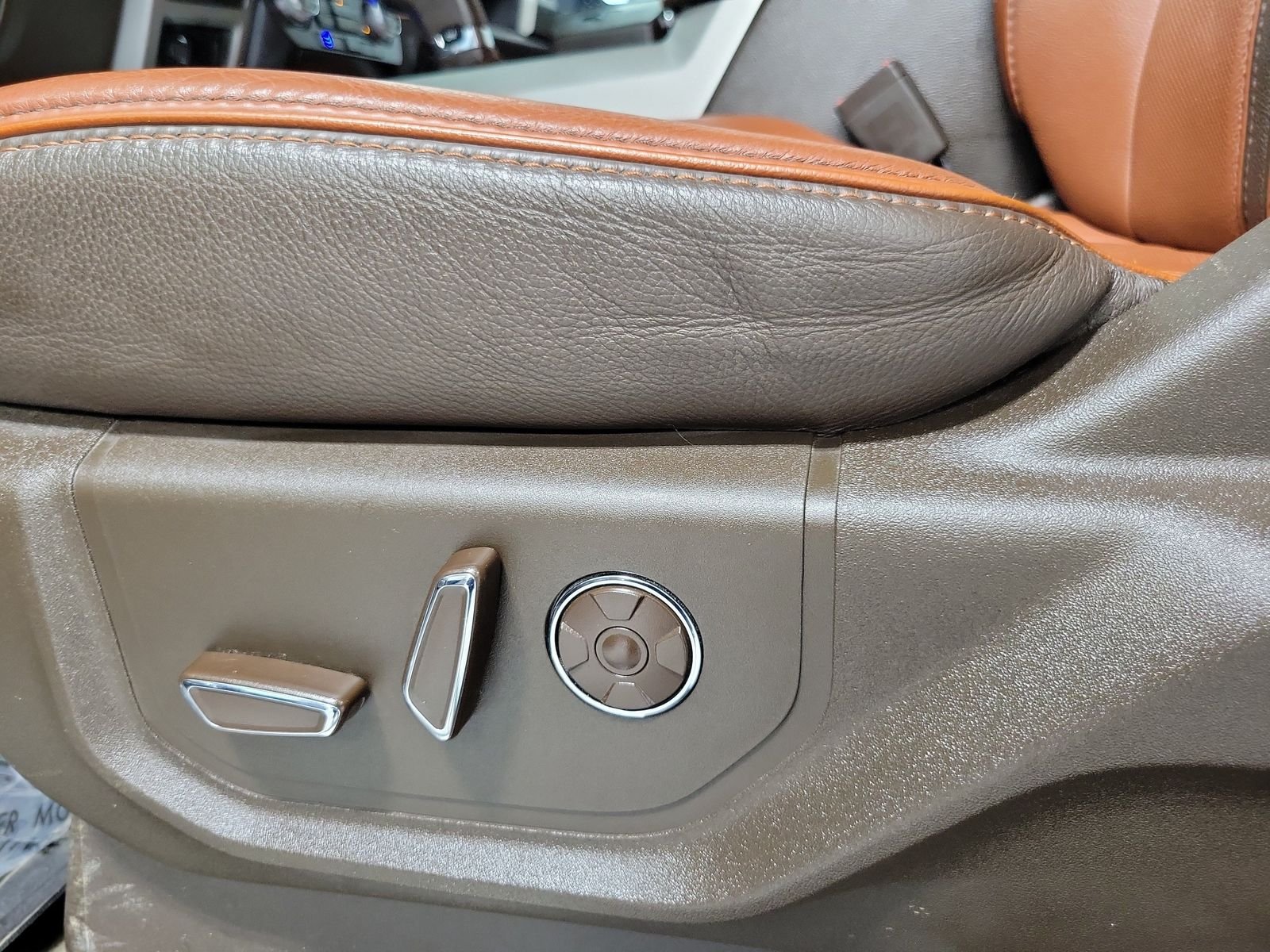 Certified Used 2020  Ford King Ranch image 9