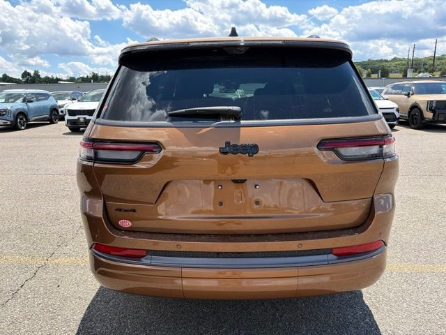 New 2026 Copper Shino Metallic Clear-Coat Exterior Paint Jeep Limited Reserve image 4