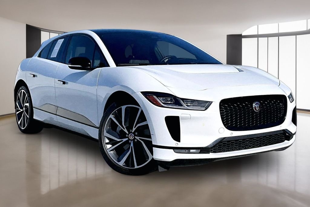 Used 2023 White Jaguar HSE image 3