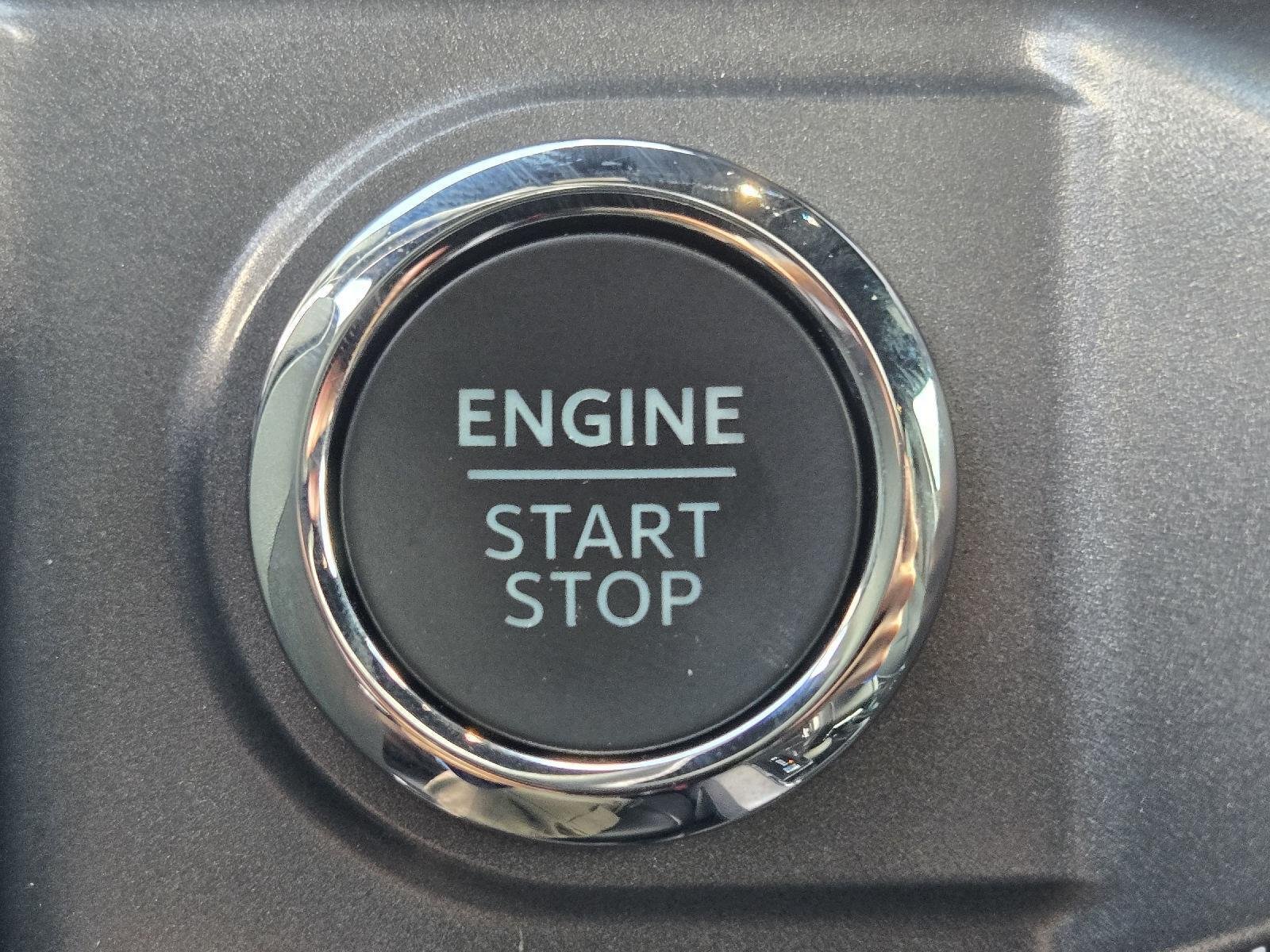 Used 2025 Oxford White Ford XLT image 20