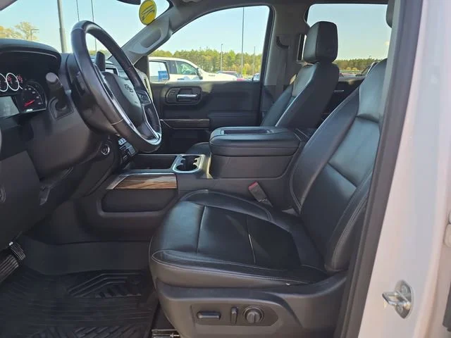 Used 2020 SUMMIT WHITE Chevrolet RST image 10