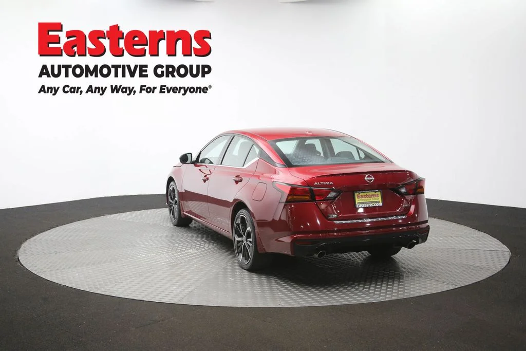 Used 2023 Red Nissan 2.5 SR image 66