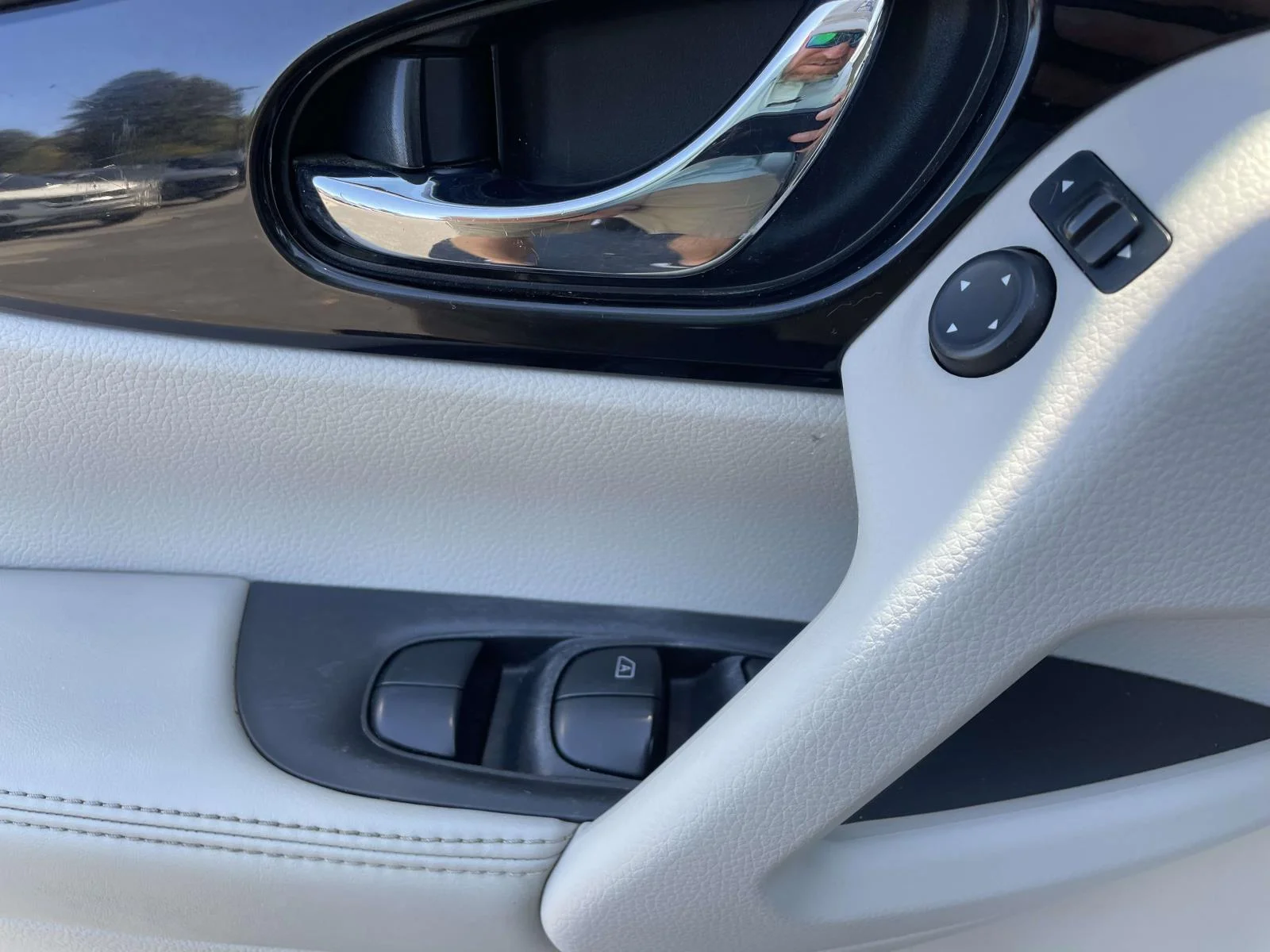 Used 2020 Silver Nissan SV AWD Xtronic CVT image 15