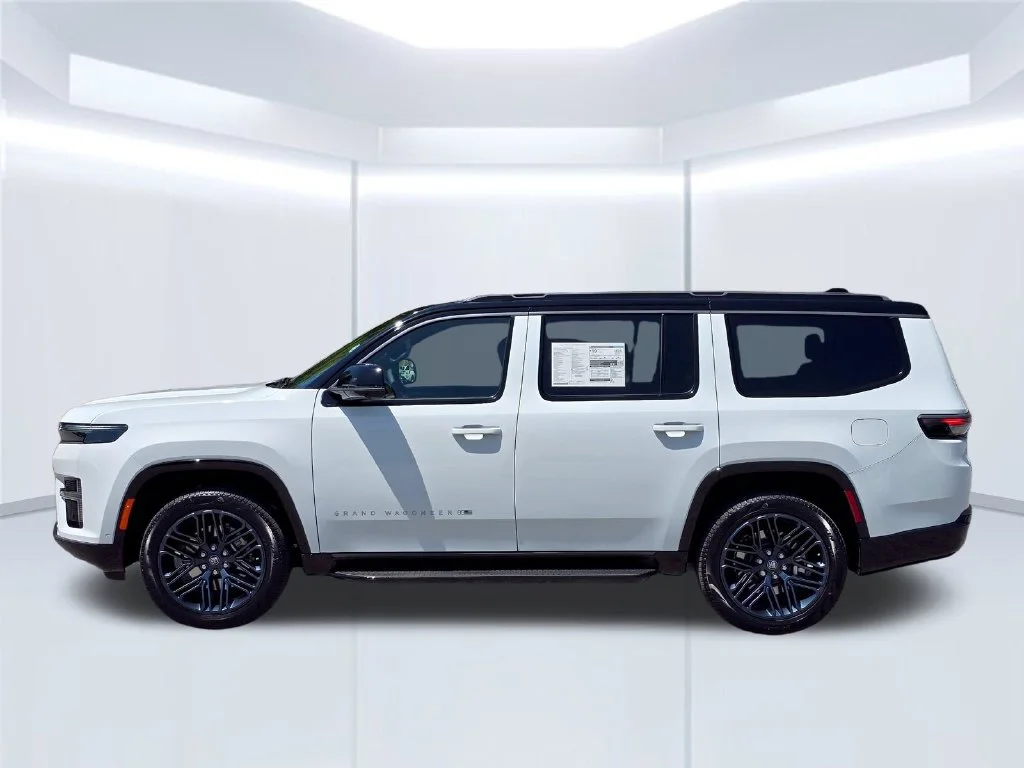 New 2026 White Jeep  image 17