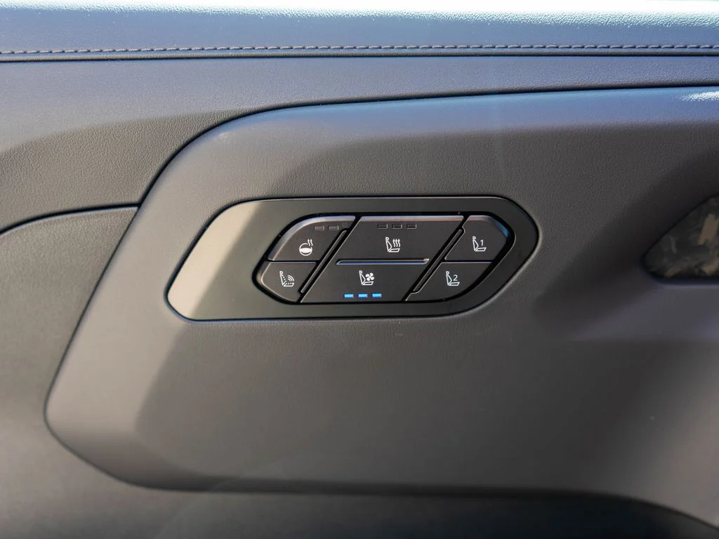 New 2027 Wolf Gray Kia X-Pro SX Prestige image 21