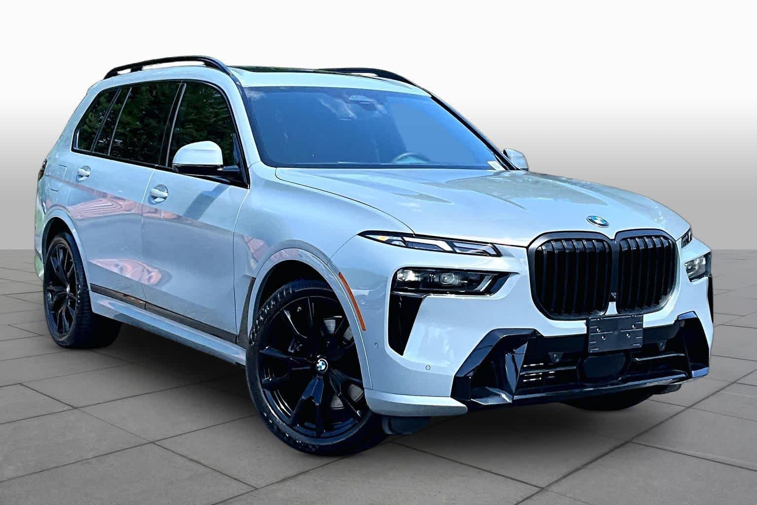 Used 2026 Brooklyn Grey Metallic BMW xDrive40i image 3