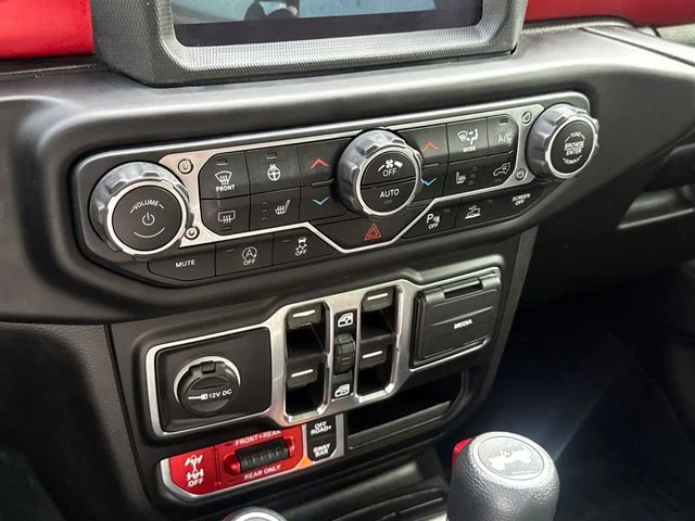 Used 2021 Black Jeep Unlimited Rubicon image 26