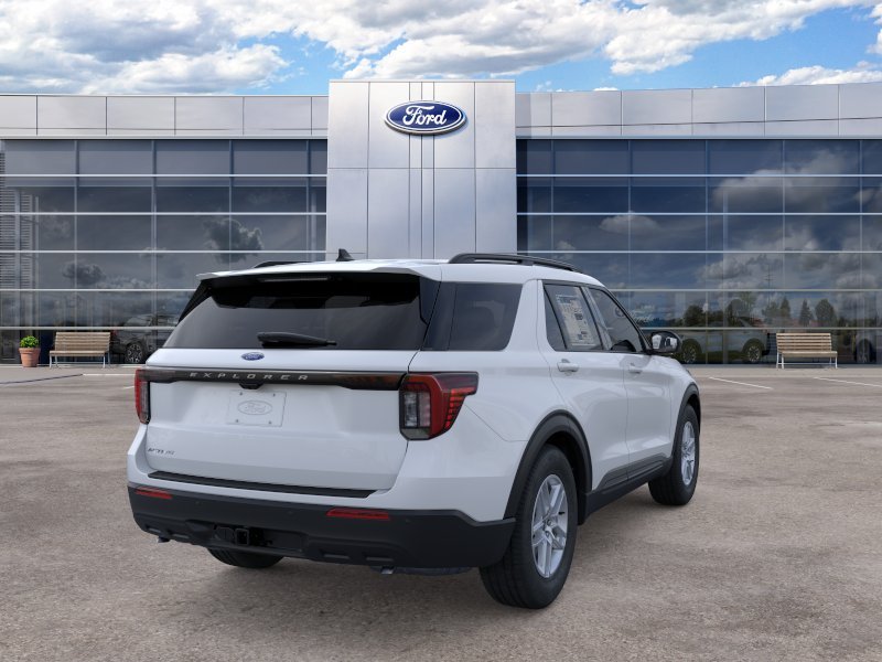 New 2026 Space White Metallic Ford Active image 8