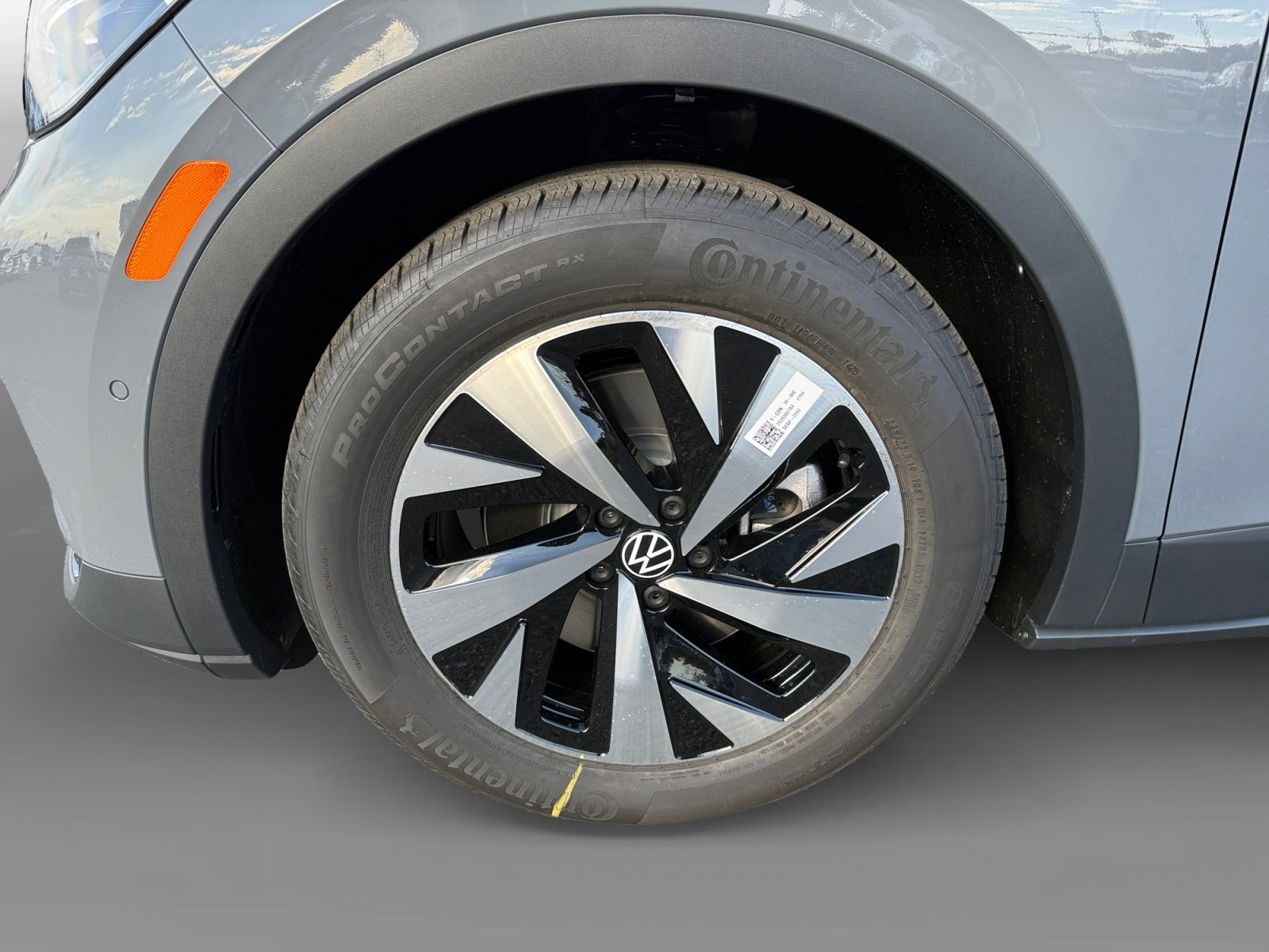 New 2025 Pure Gray Volkswagen Pro image 9