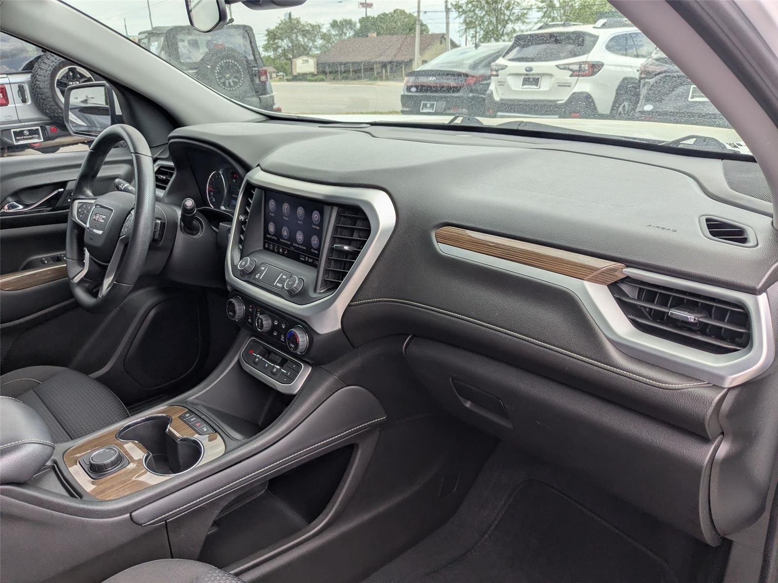 Used 2023 Summit White GMC SLE image 34
