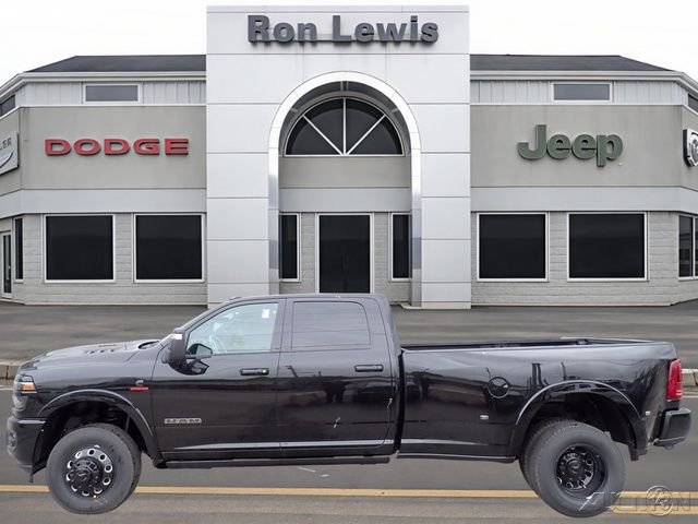 2026 RAM 3500 Limited 4X4 Crew Cab LWB's photo