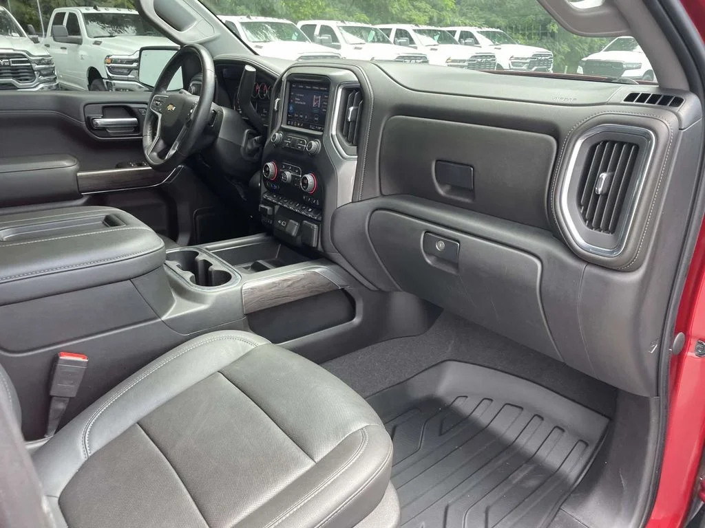 Used 2022 Red Chevrolet LTZ image 13