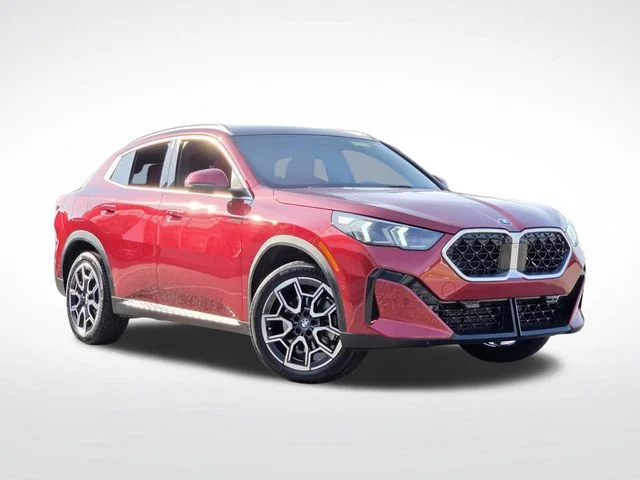 Used 2025 Red BMW xDrive28i image 29
