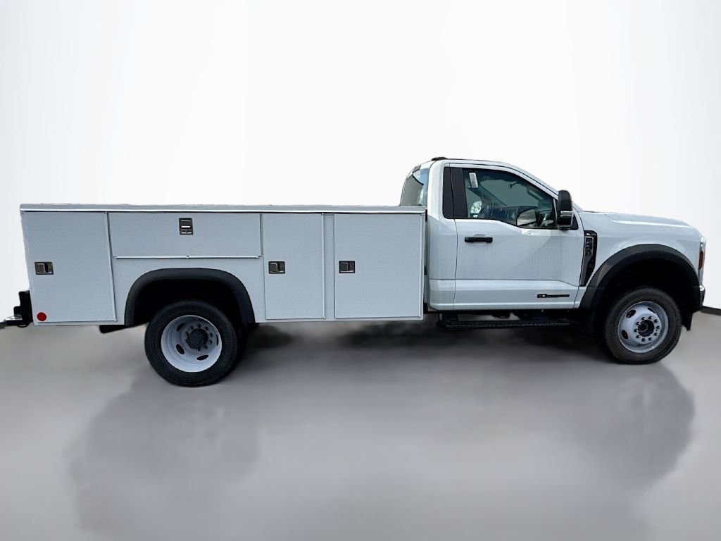 2024 Ford F-450 Super Duty Chassis Cab XL - Photo 11