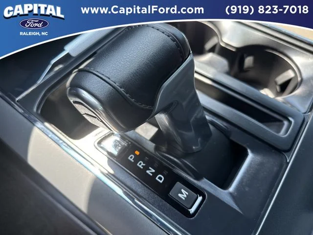 Used 2026 White Ford Lariat image 30