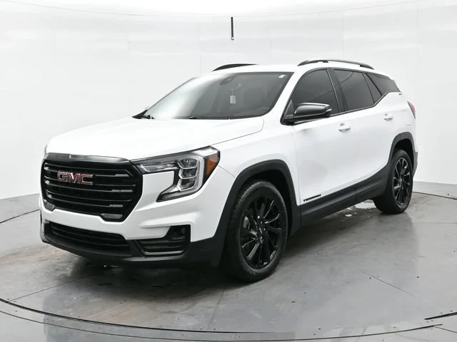Used 2023 SUMMIT WHITE GMC SLT image 3