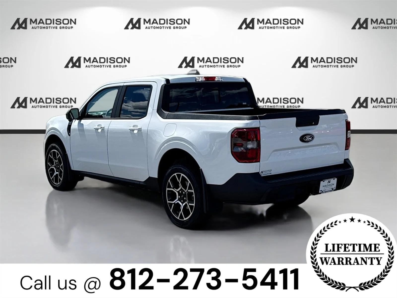 New 2026 Oxford White Ford Lariat® image 7
