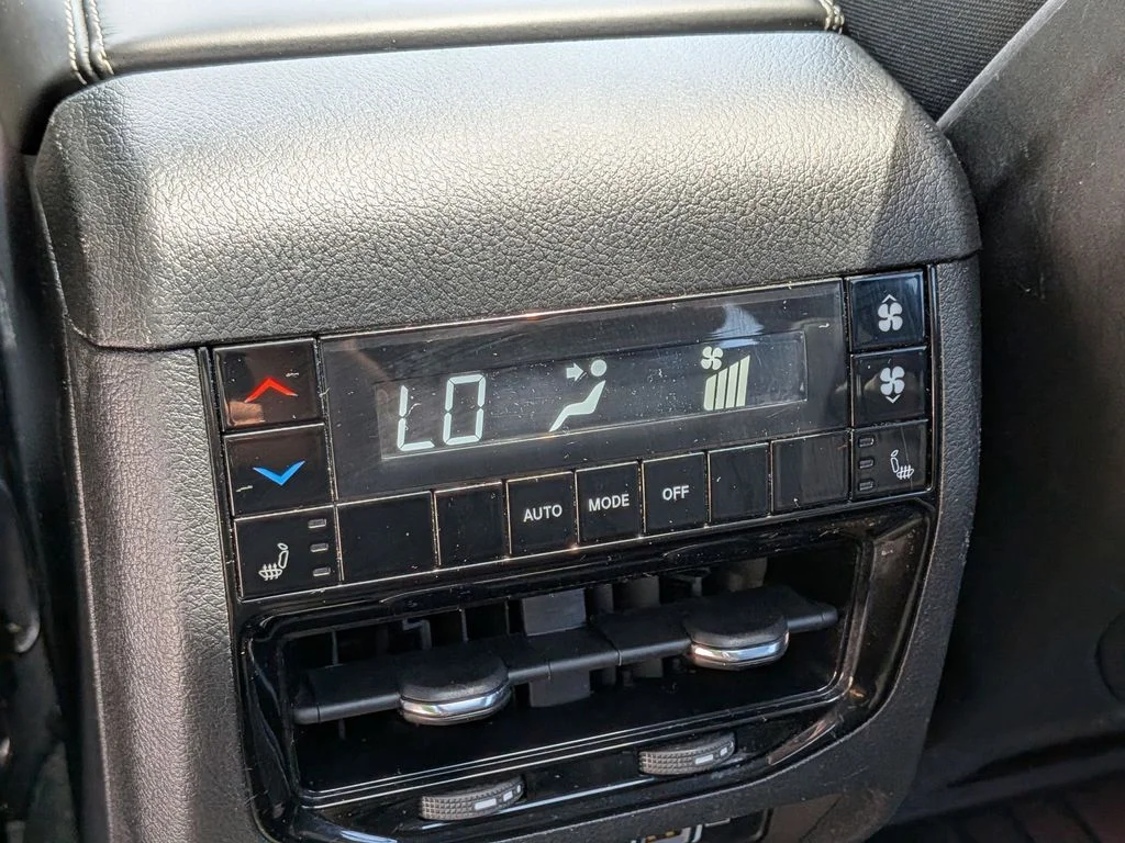 Used 2023 Black Jeep Overland image 29