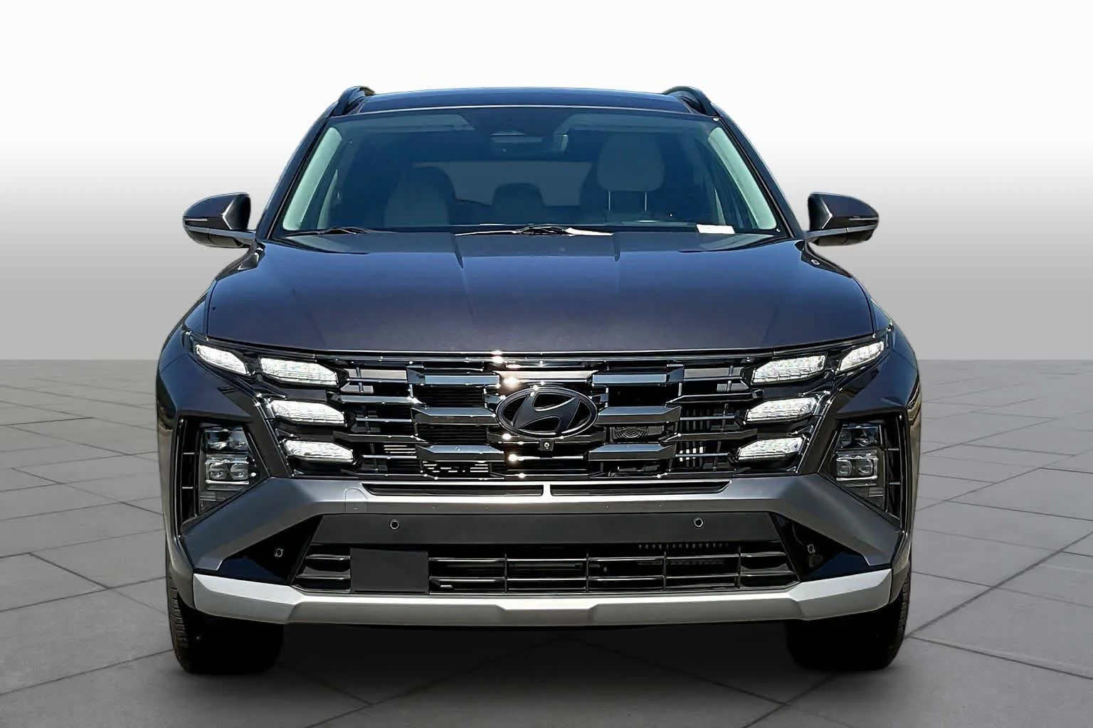 Used 2025 Titan Gray Hyundai Limited image 7