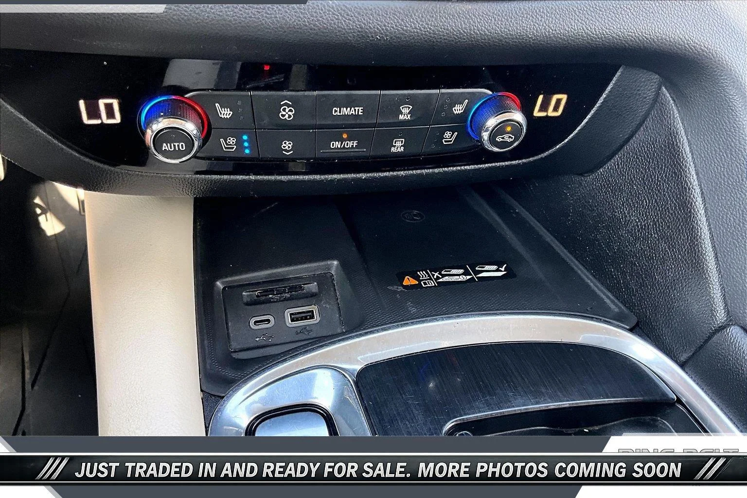 Used 2022 Summit White Buick Premium image 23