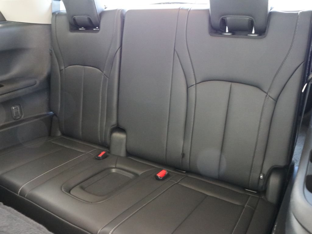 Certified Used 2025 Gray INFINITI PURE image 33