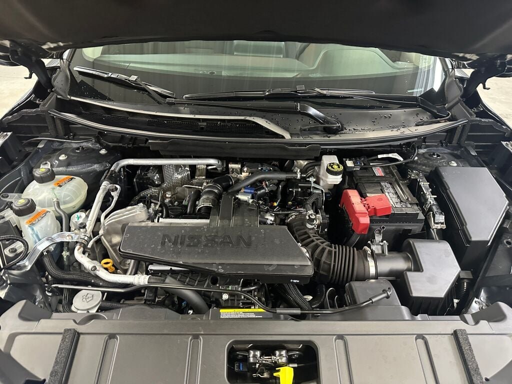 Used 2026 Super Black Nissan SV image 38