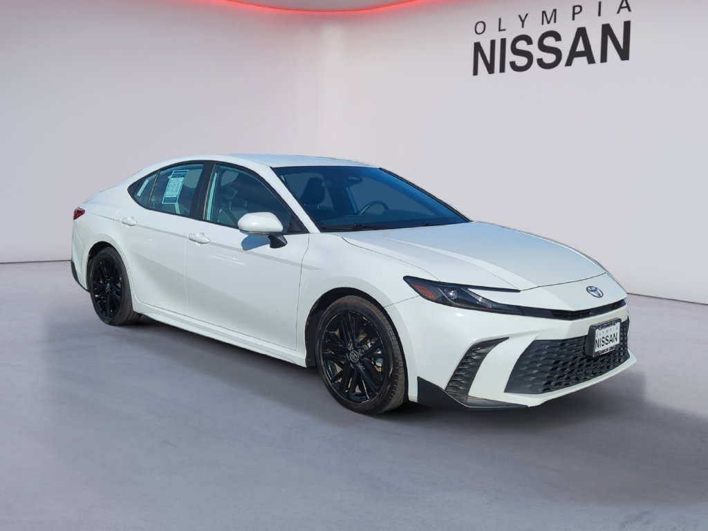 Used 2025 White Toyota SE image 9