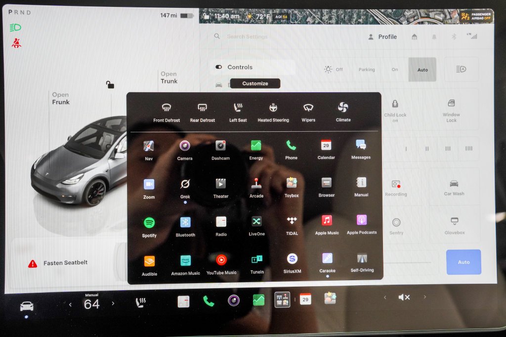Used 2025 Silver Tesla Performance image 31