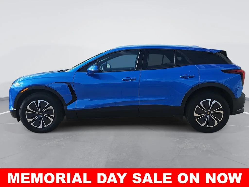 Used 2024 Blue Chevrolet LT image 6