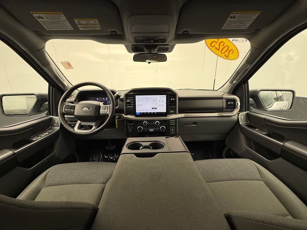 Used 2025 White Ford XLT image 4