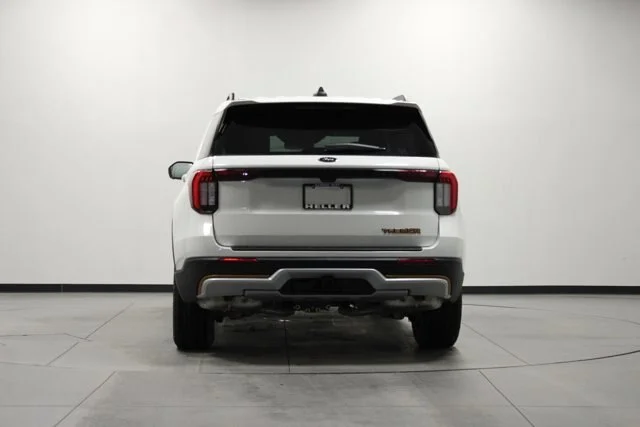 New 2026 Star White Metallic Tri-Coat Ford Tremor® image 30